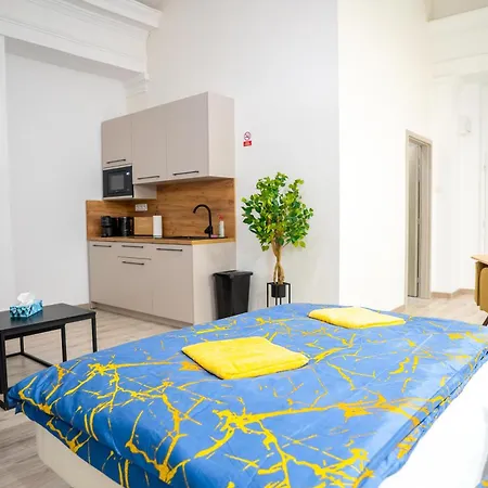 Apartment Cozy Main Square Iii *