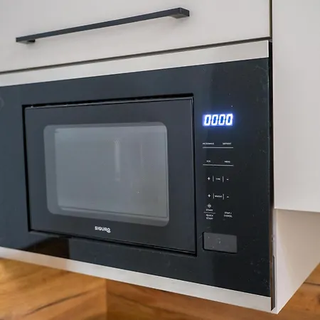 Cozy Main Square Iii With Breakfast Апартаменты